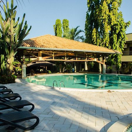Hotel Ot Três Lagoas Exterior foto